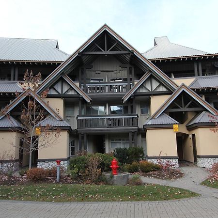 Lagoons Condos By Whistler Retreats Экстерьер фото